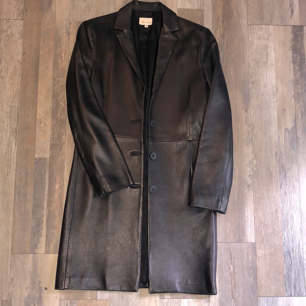 Barbara Hirsch 100% genuine leather coat. Size 6.